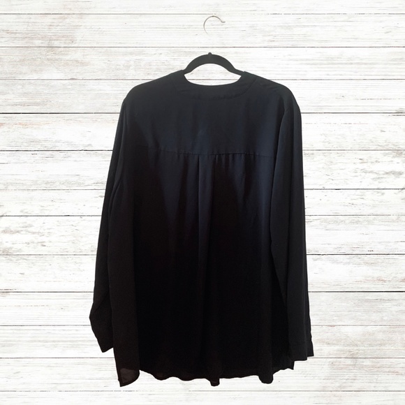 Eloquii Black Flowy Top - Picture 3 of 5